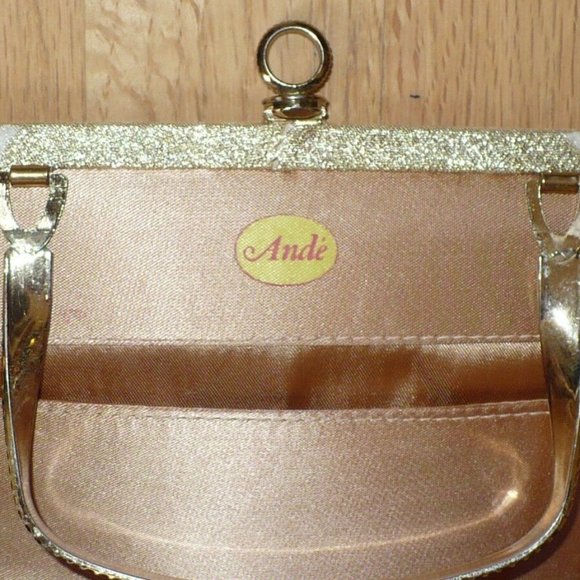 Ande' Vintage Evening Clutch with Gold Tone Concealable Metal Handle - Picture 4 of 5
